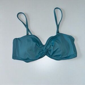 NWT- ANDIE SWIM CAPRI BIKINI TOP, SIZE L